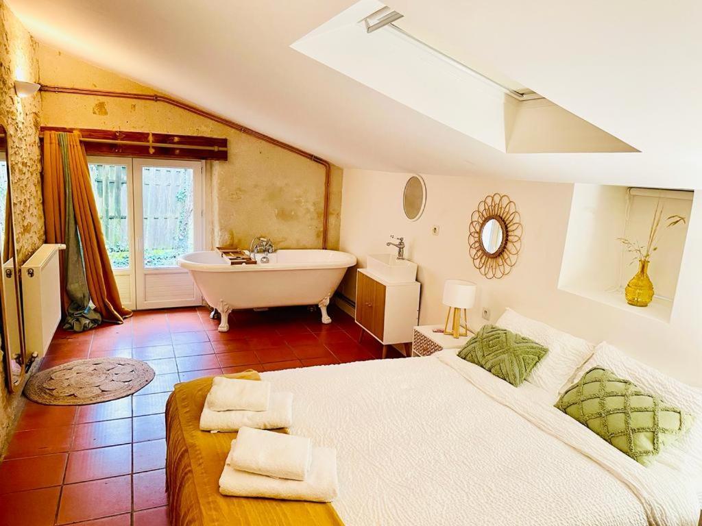 Le Grand Franc Gite Cosy Proche Tous Commerces Tonnay-Charente Extérieur photo